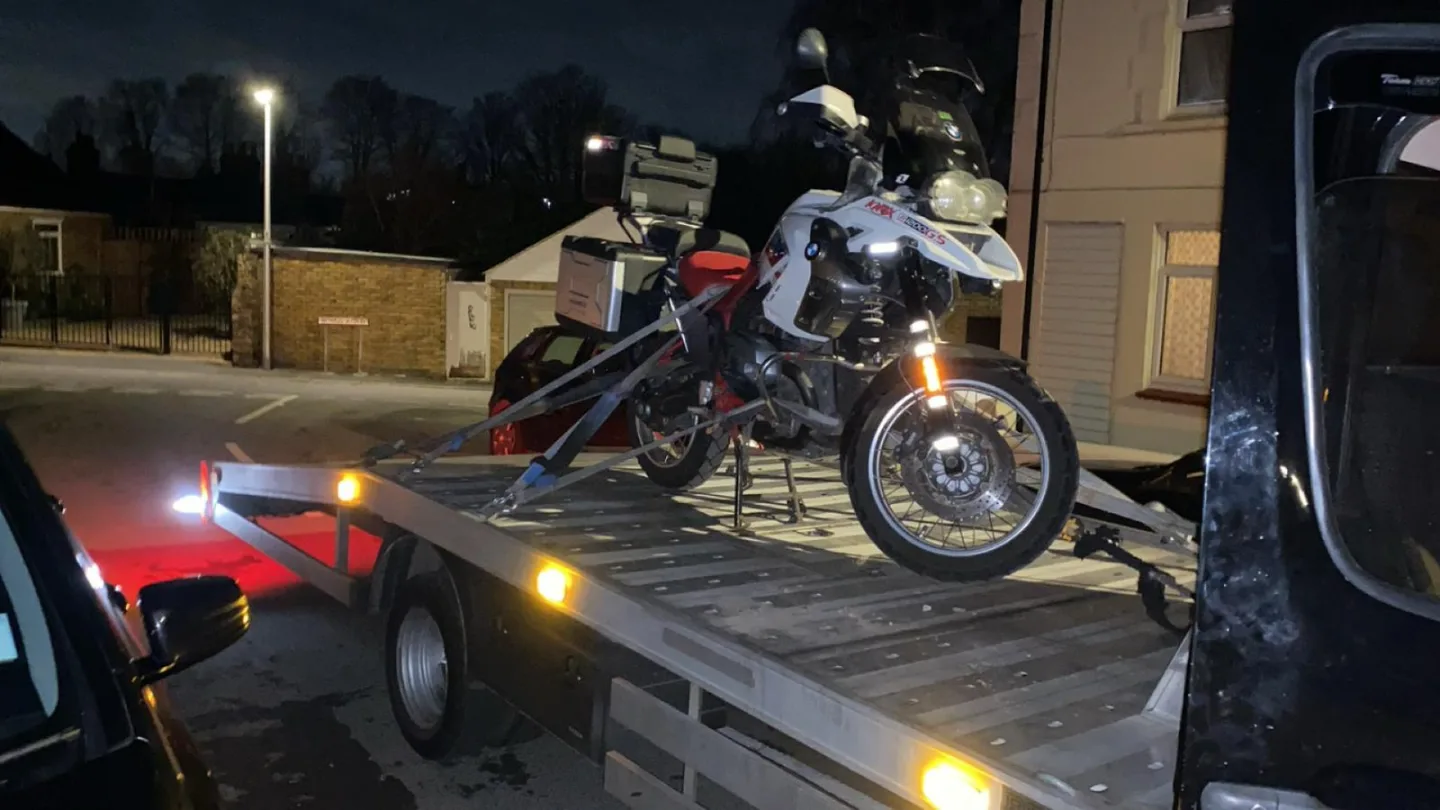 bmw-gs-motorcycle-towing
