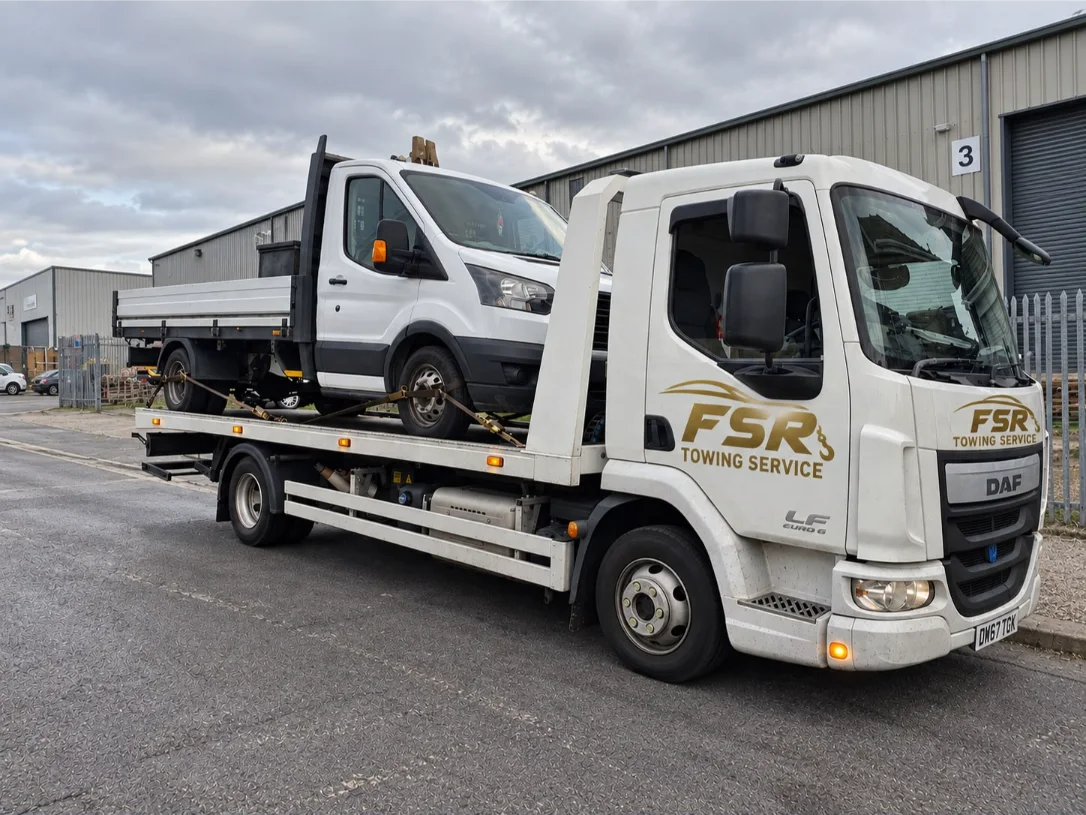 fsr-towing-service-flatbed-truck-commercial-vehicle-recovery